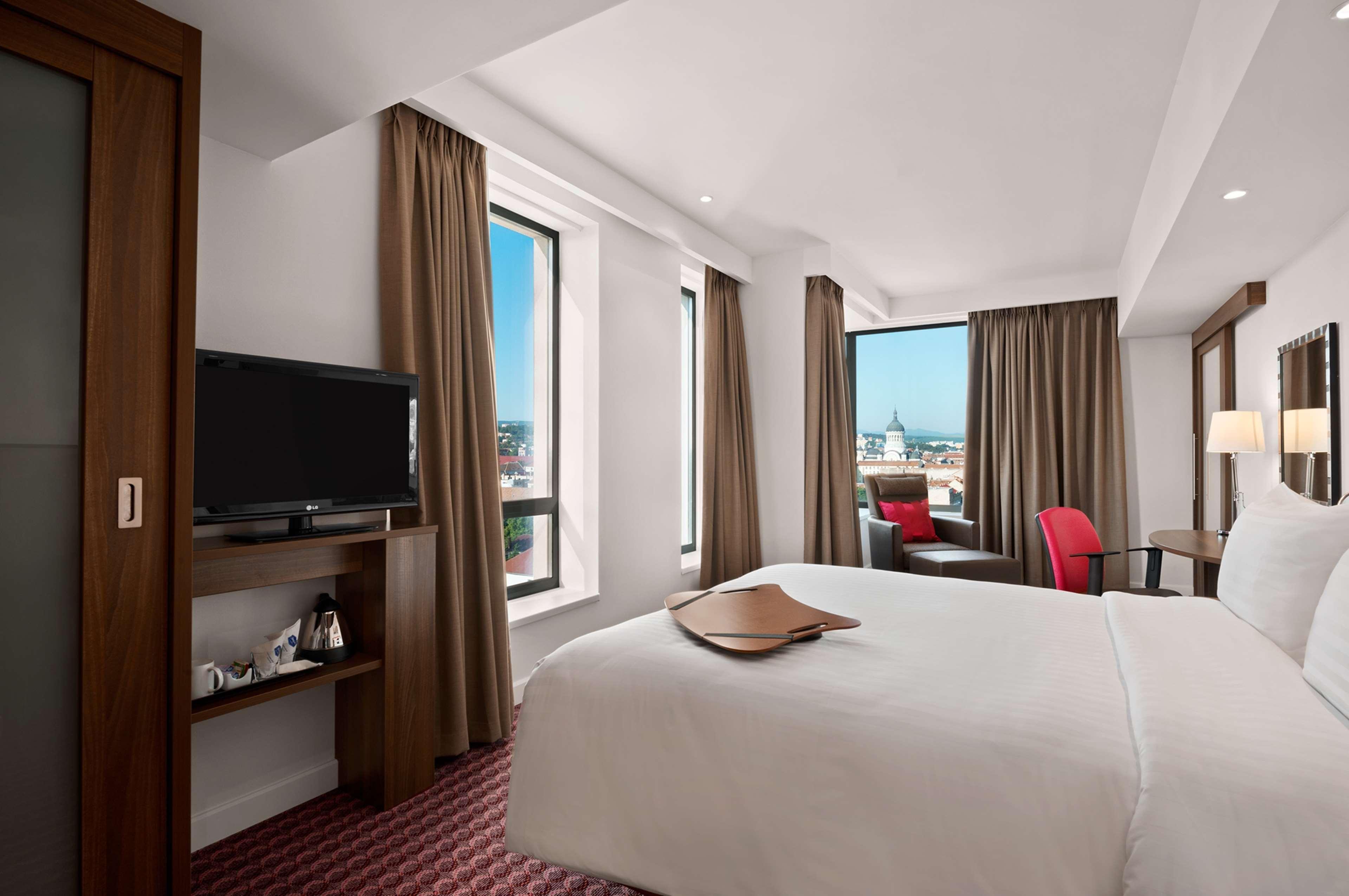 Hampton by Hilton Cluj-Napoca Hotel Exterior foto