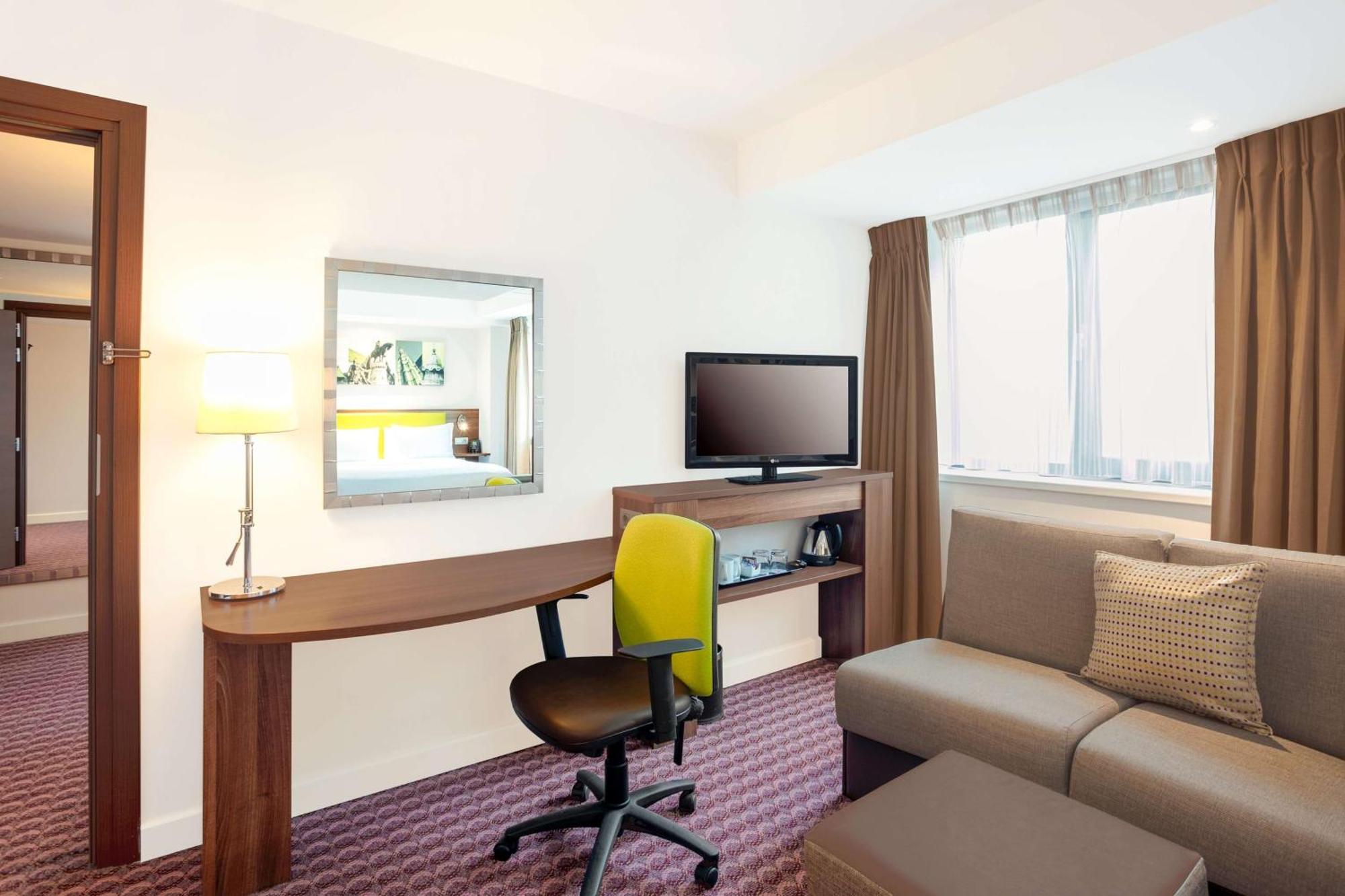Hampton by Hilton Cluj-Napoca Hotel Exterior foto