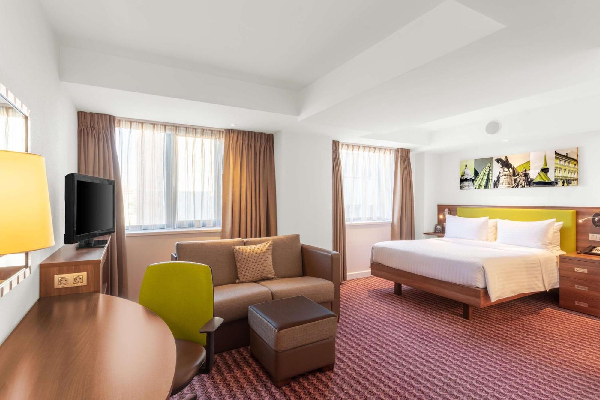 Hampton by Hilton Cluj-Napoca Hotel Exterior foto