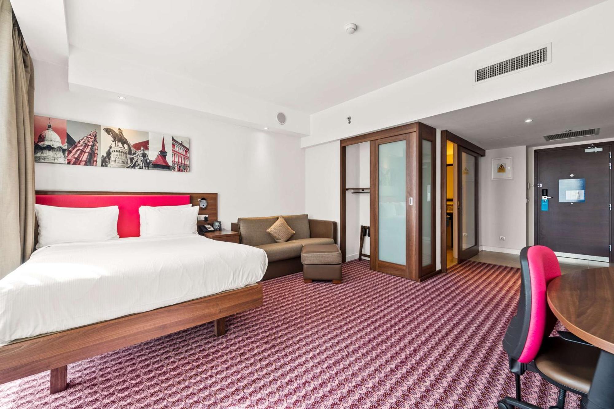 Hampton by Hilton Cluj-Napoca Hotel Exterior foto