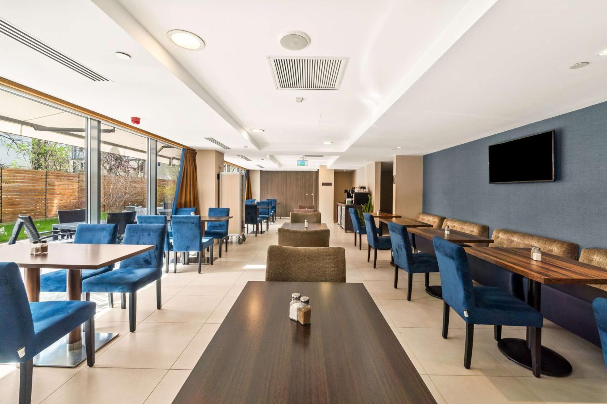 Hampton by Hilton Cluj-Napoca Hotel Exterior foto